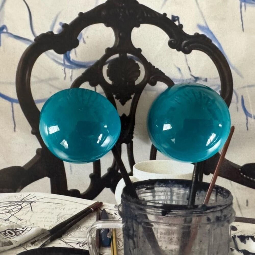 VTG Blue Chunky Round Dome Clip On Statement Earrings